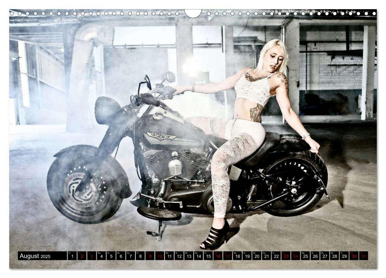 Bild: 9783435206070 | Motorräder &amp; Sexy Girls (Wandkalender 2025 DIN A3 quer), CALVENDO...