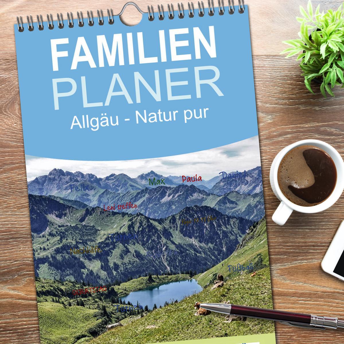 Bild: 9783457118757 | Familienplaner 2025 - Allgäu - Natur pur mit 5 Spalten...