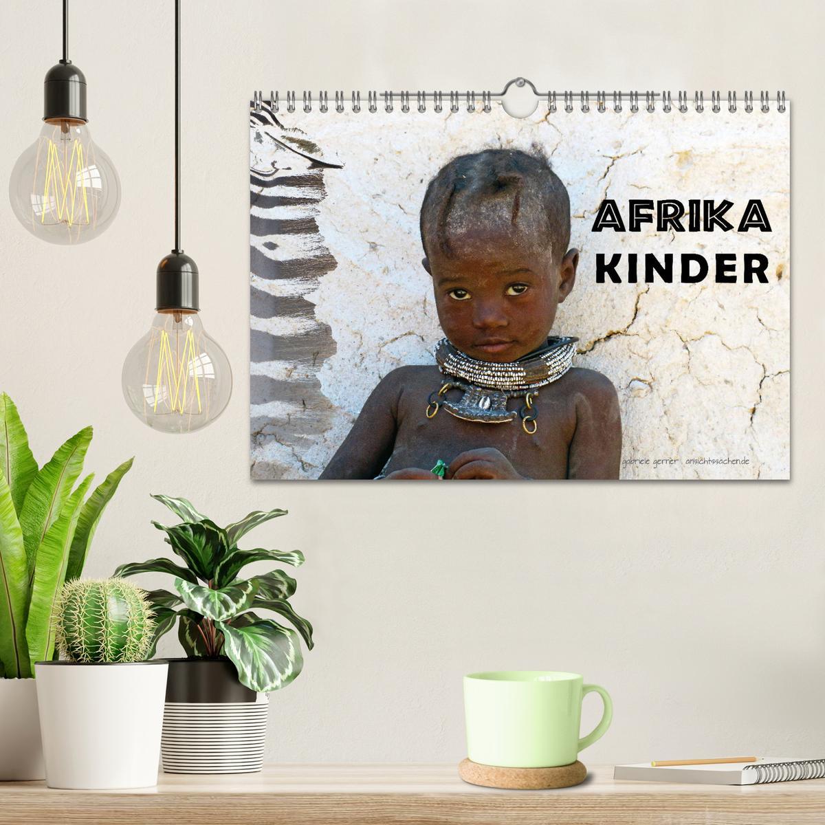 Bild: 9783383923982 | Afrika Kinder (Wandkalender 2025 DIN A4 quer), CALVENDO Monatskalender