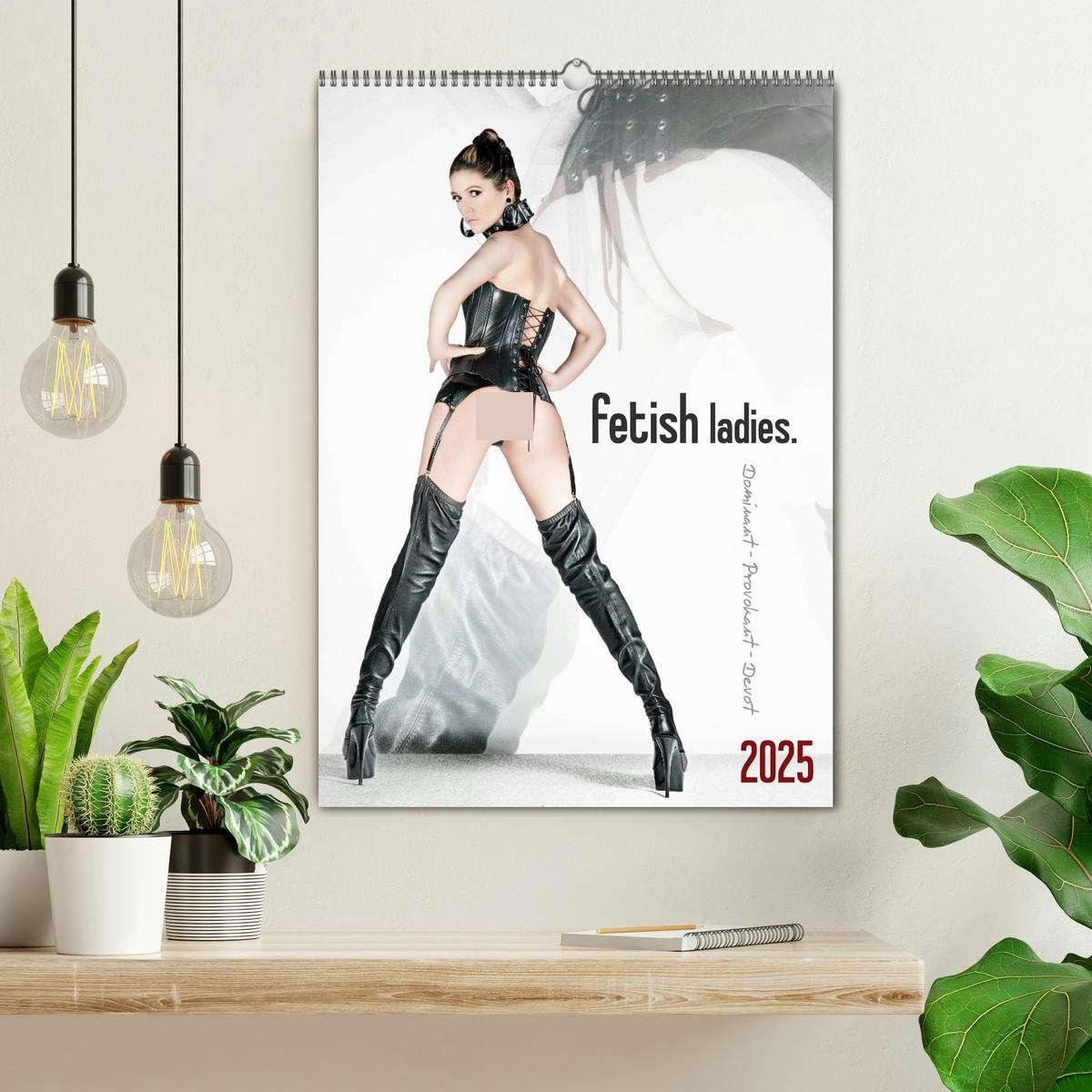 Bild: 9783457083130 | fetish ladies. (Wandkalender 2025 DIN A2 hoch), CALVENDO...