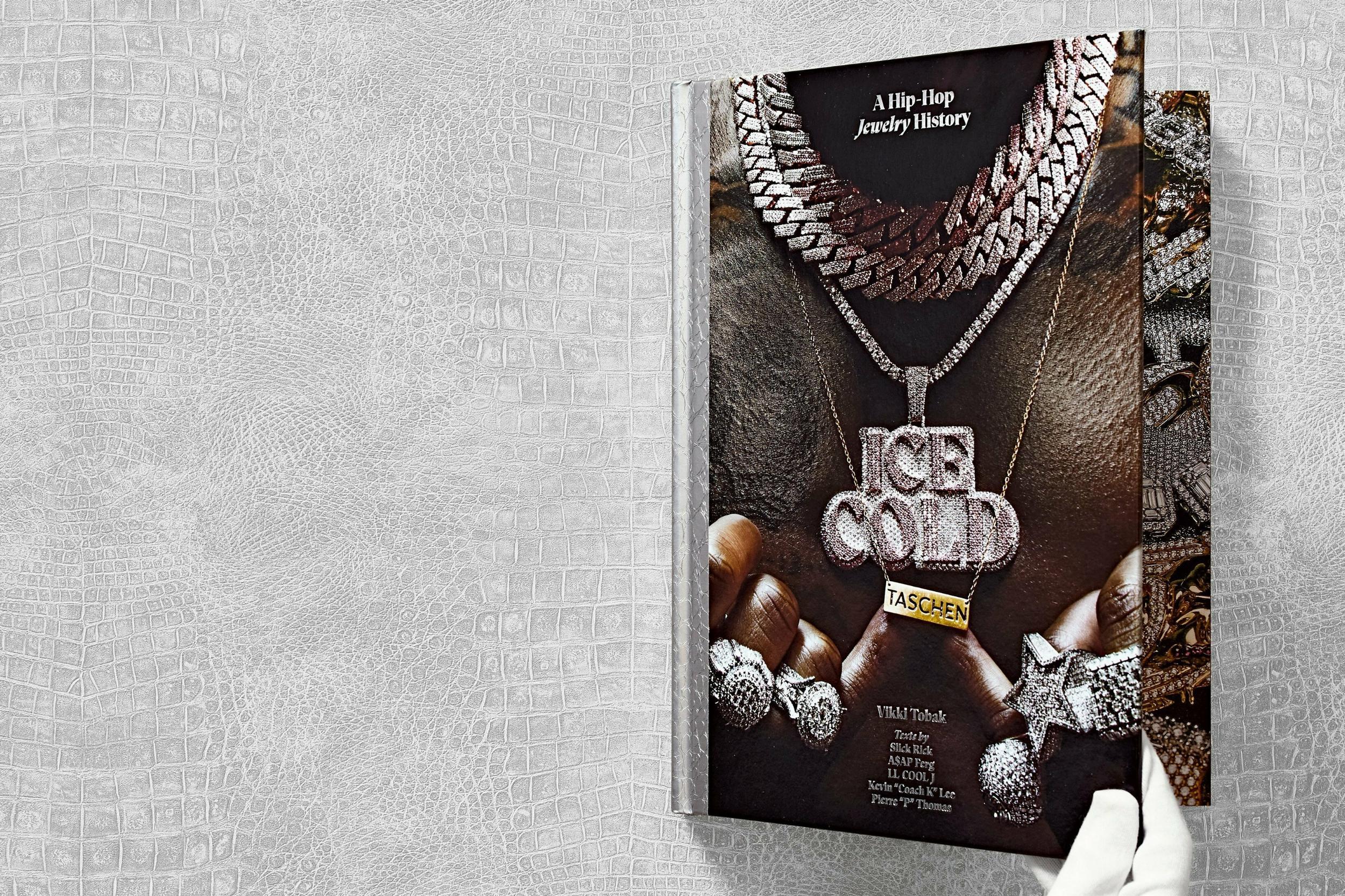 Bild: 9783836584975 | Ice Cold. A Hip-Hop Jewelry History | Vikki Tobak | Buch | 388 S.