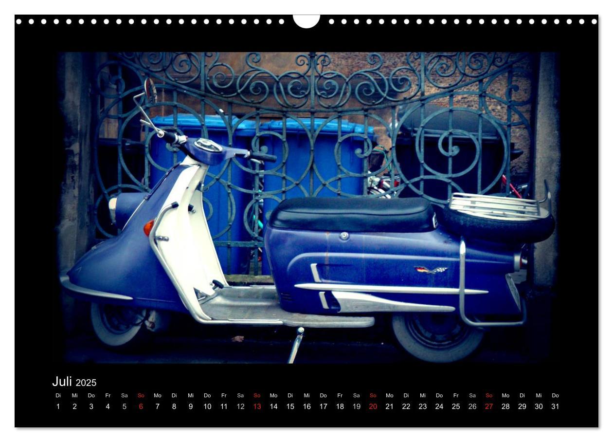 Bild: 9783435838127 | Motorroller (Wandkalender 2025 DIN A3 quer), CALVENDO Monatskalender