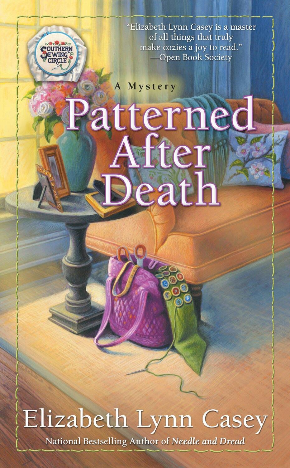 Cover: 9780425282571 | Patterned After Death | Elizabeth Lynn Casey | Taschenbuch | Englisch