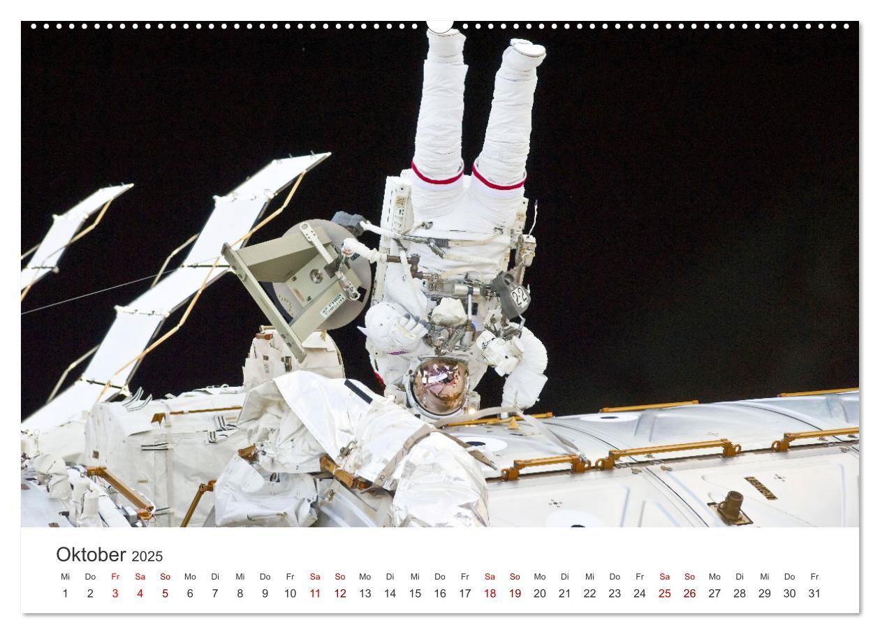 Bild: 9783457181690 | Astronauten - Menschen im Weltall (Wandkalender 2025 DIN A2 quer),...