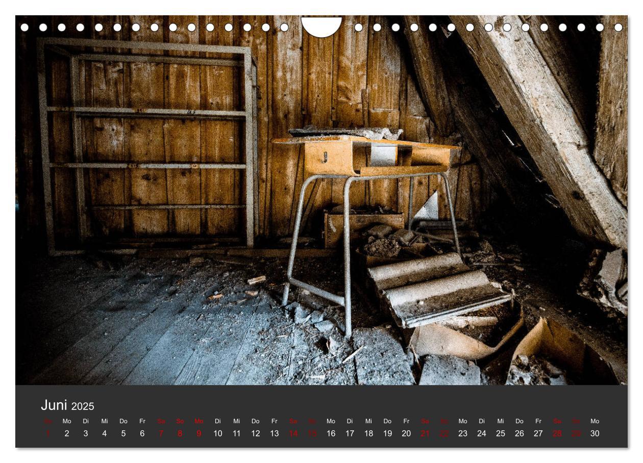 Bild: 9783435217830 | Verlassene Orte - Ein Lost Places Kalender (Wandkalender 2025 DIN...