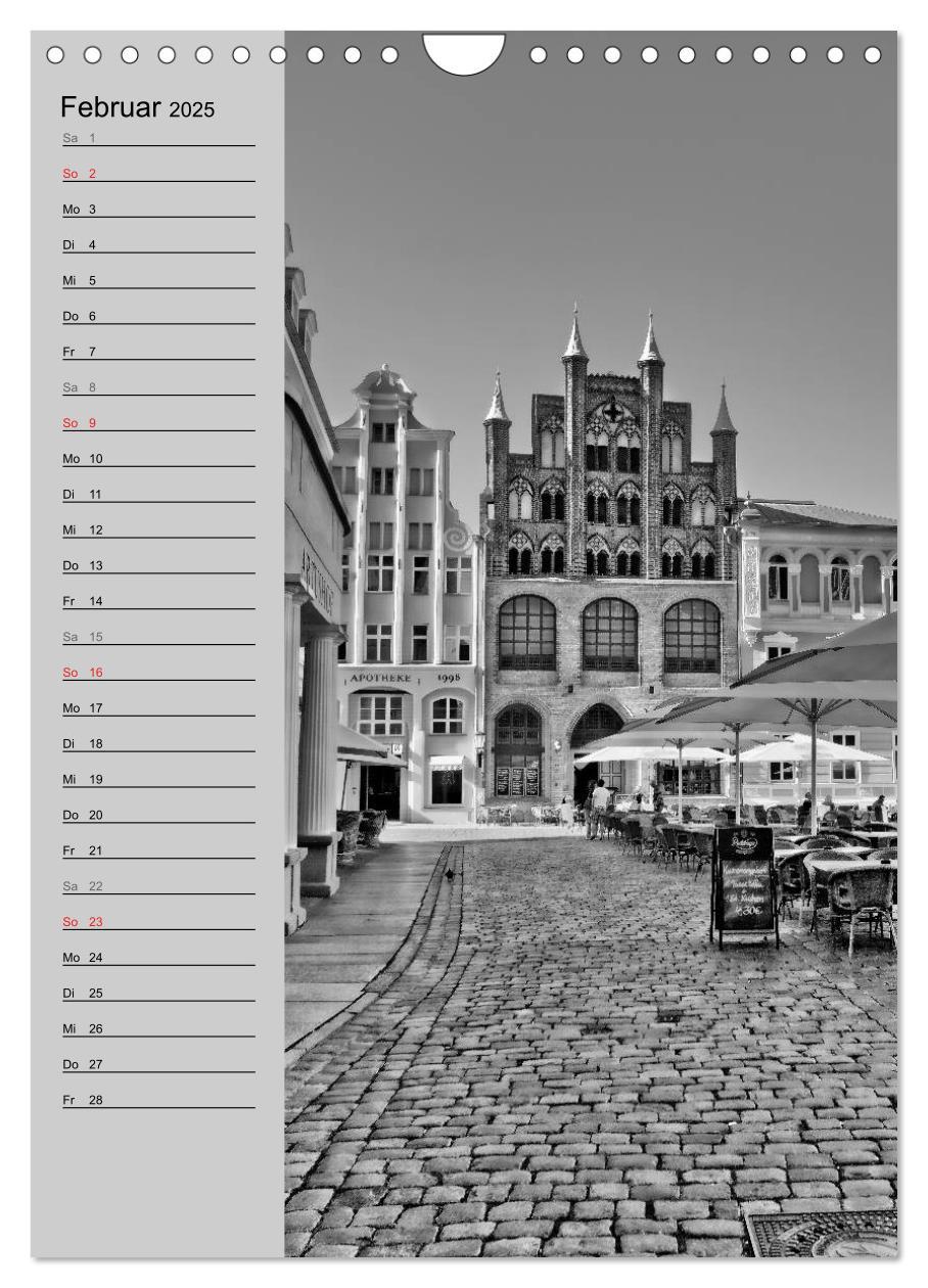 Bild: 9783457029480 | Stralsund. Ein Hauch längst vergangener Zeiten (Wandkalender 2025...