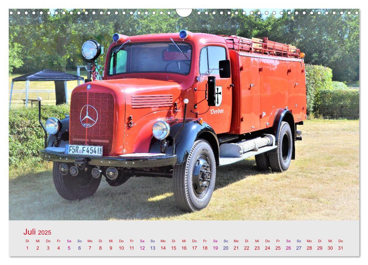 Bild: 9783435213177 | Oldtimer-FEUERWEHR (Wandkalender 2025 DIN A3 quer), CALVENDO...