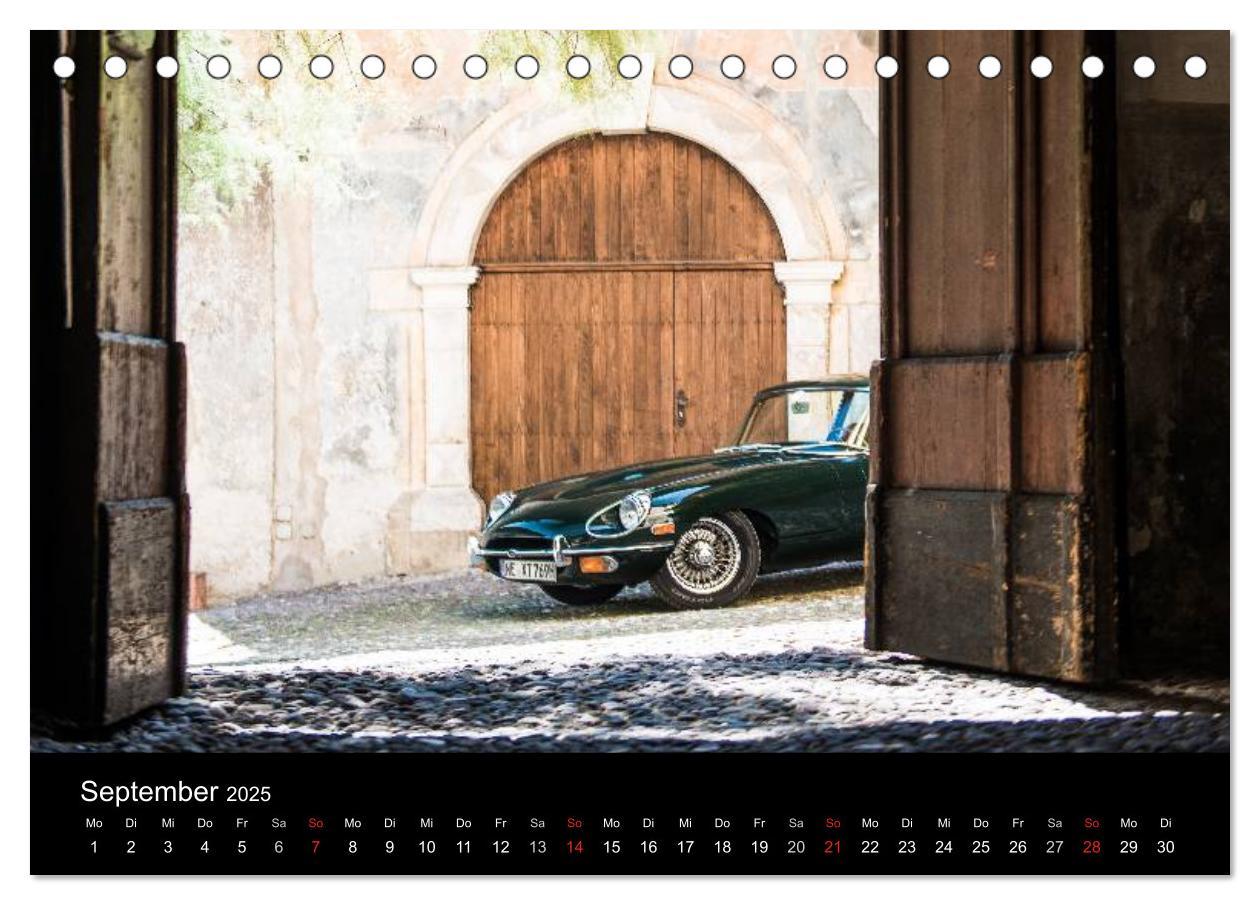 Bild: 9783435563036 | Jaguar E-Type 2025 (Tischkalender 2025 DIN A5 quer), CALVENDO...