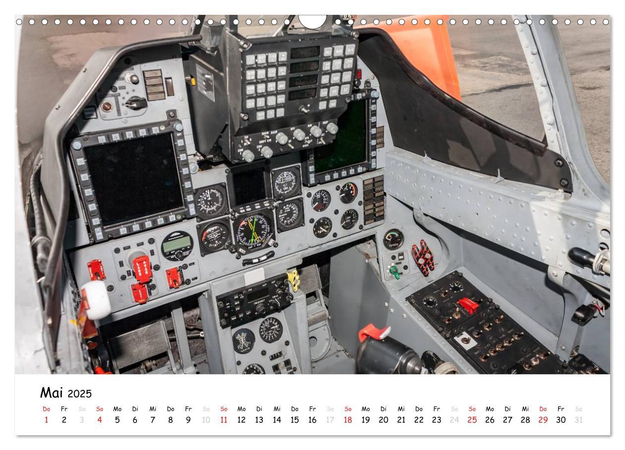 Bild: 9783435467624 | Flight deck - das beste Büro (Wandkalender 2025 DIN A3 quer),...