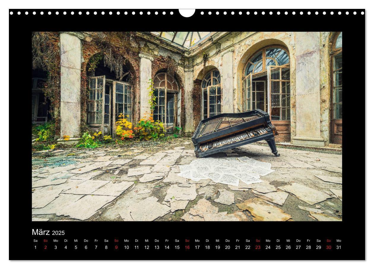 Bild: 9783435238408 | Die Schönheit des Verfalls - Lost Places (Wandkalender 2025 DIN A3...