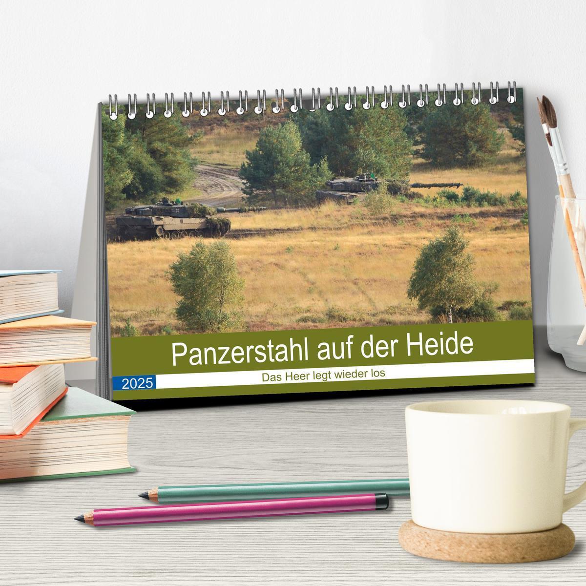 Bild: 9783435825318 | Panzerstahl auf der Heide ¿ Das Heer legt wieder los (Tischkalender...