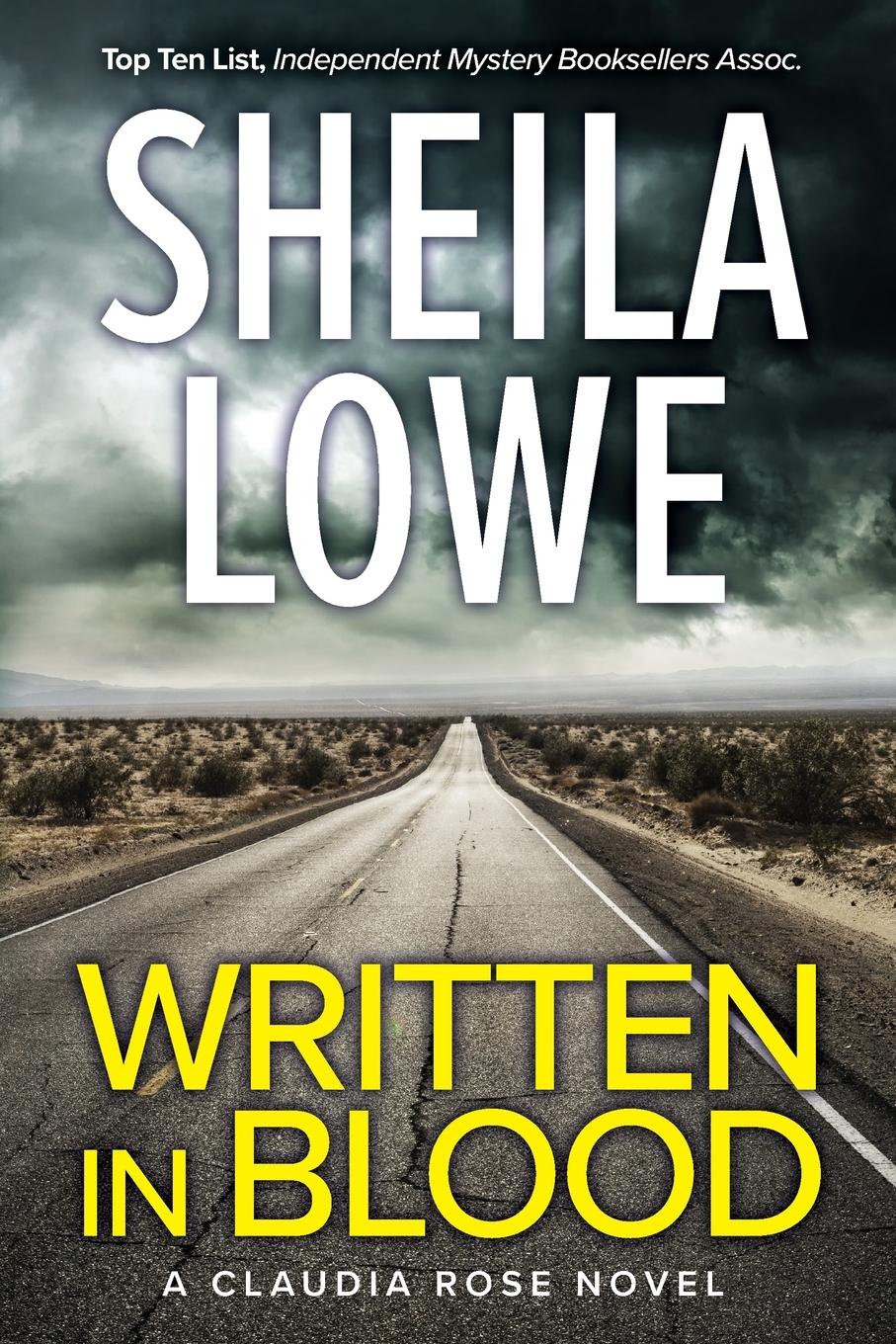 Cover: 9781970181029 | Written in Blood | A Claudia Rose Novel | Sheila Lowe | Taschenbuch