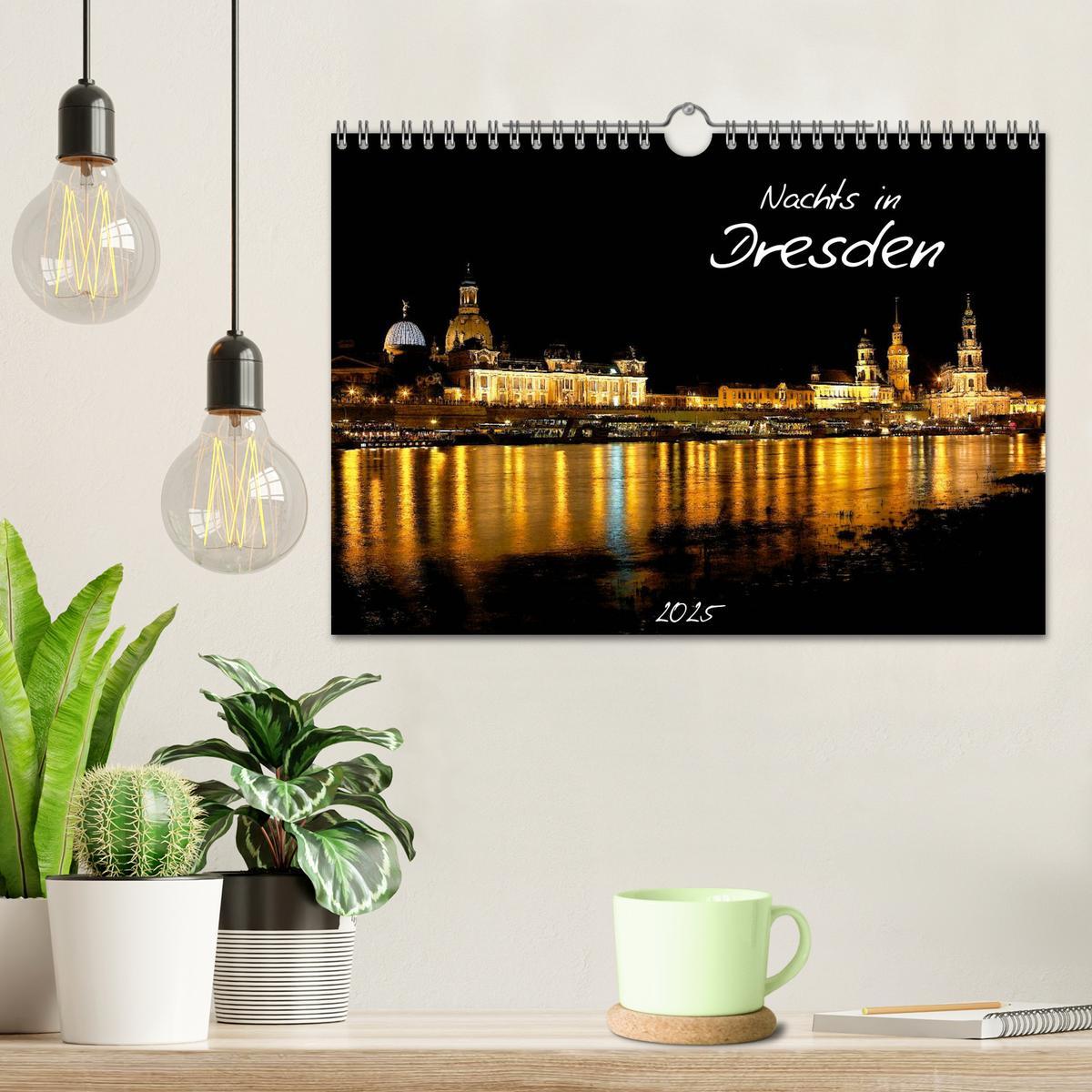 Bild: 9783435741113 | Nachts in Dresden (Wandkalender 2025 DIN A4 quer), CALVENDO...