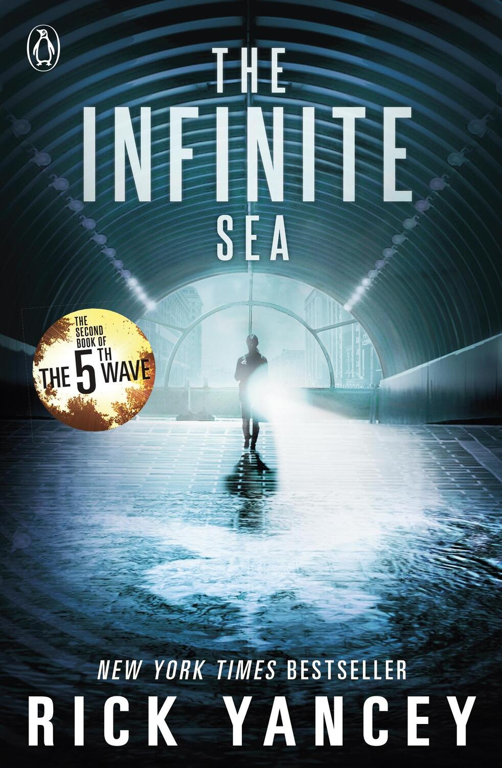 Cover: 9780141345871 | The 5th Wave 2. The Infinite Sea | Rick Yancey | Taschenbuch | 2014