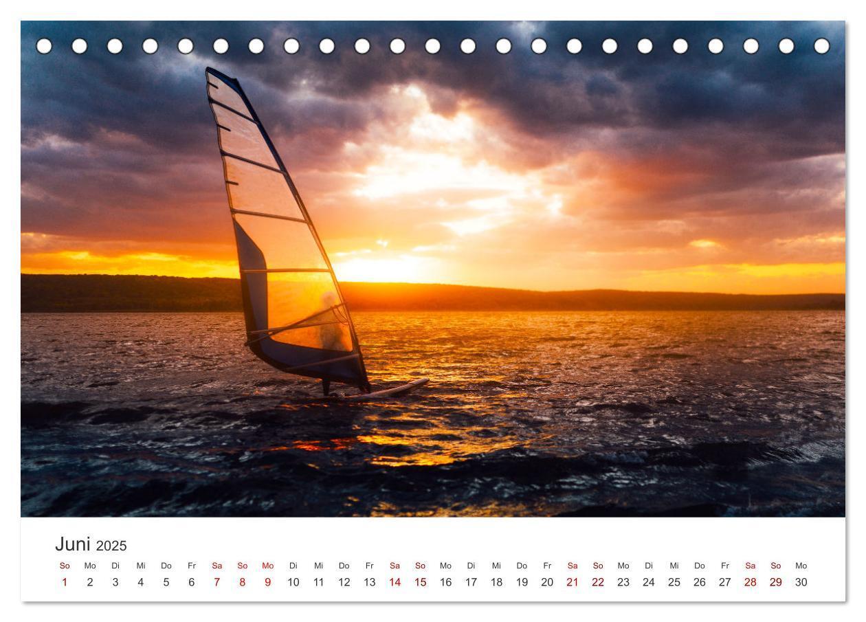 Bild: 9783383927317 | Windsurfen - Wellen und Wind (Tischkalender 2025 DIN A5 quer),...