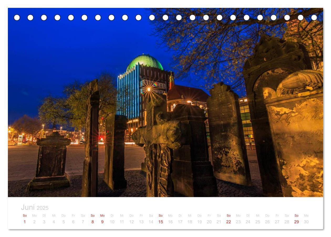 Bild: 9783435503261 | Hannover bei Nacht (Tischkalender 2025 DIN A5 quer), CALVENDO...