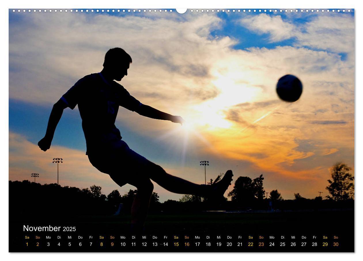 Bild: 9783435326310 | Leidenschaft Fußball (Wandkalender 2025 DIN A2 quer), CALVENDO...