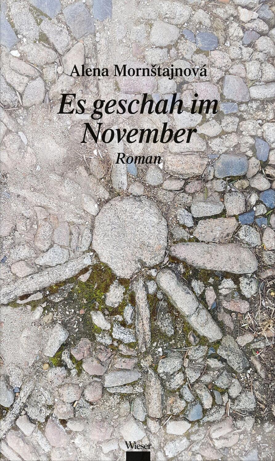 Cover: 9783990294949 | Es geschah im November | Alena Mornstajnová | Buch | Deutsch | 2022