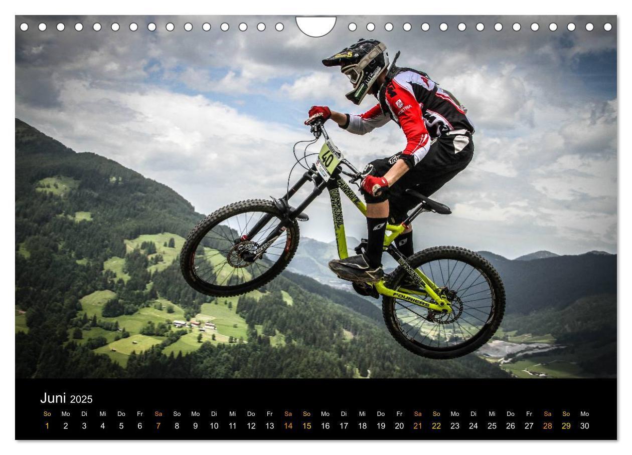 Bild: 9783435725137 | Downhill Racing 2025 (Wandkalender 2025 DIN A4 quer), CALVENDO...