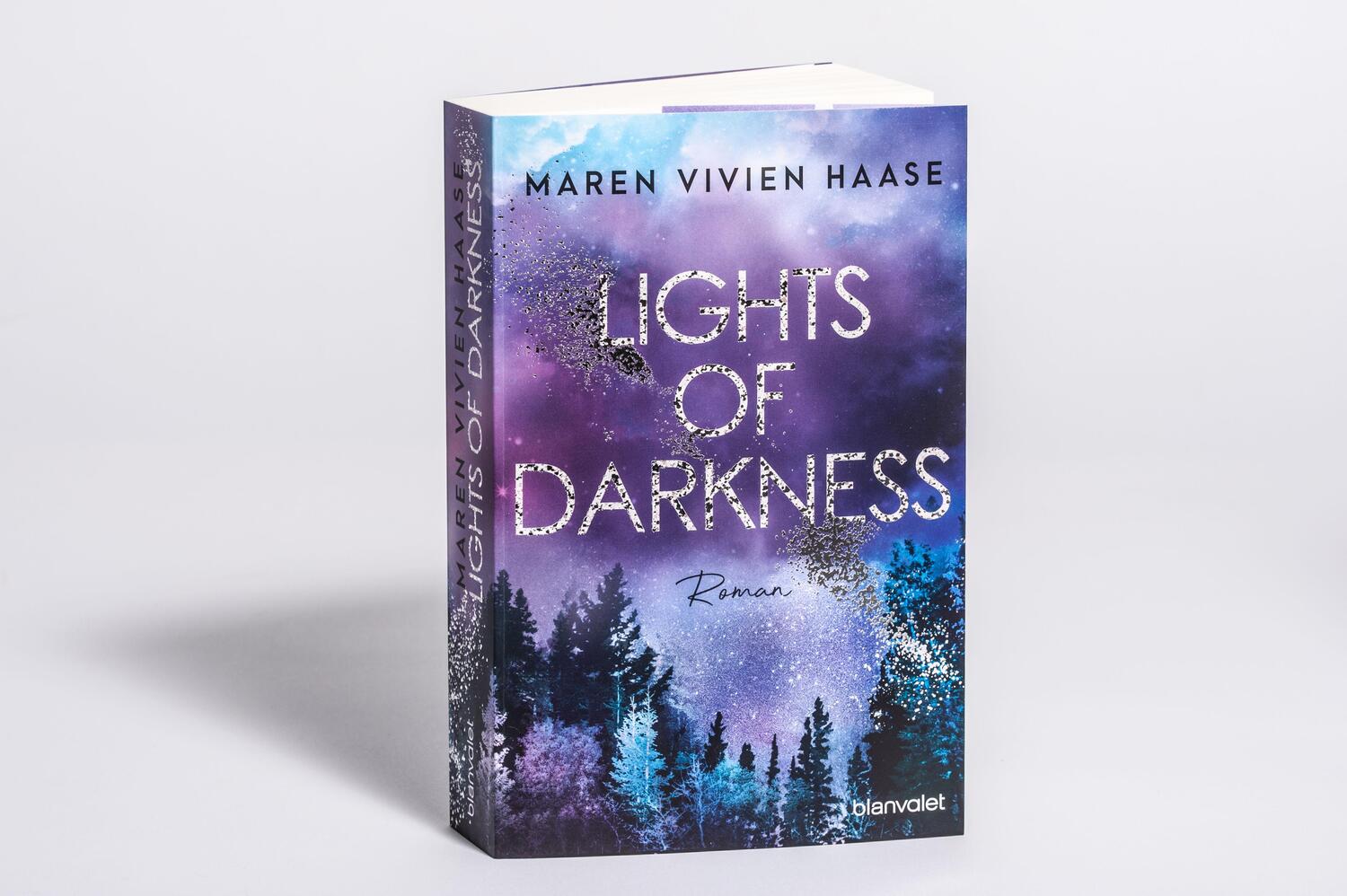 Bild: 9783734111631 | Lights of Darkness | Roman | Maren Vivien Haase | Taschenbuch | 448 S.