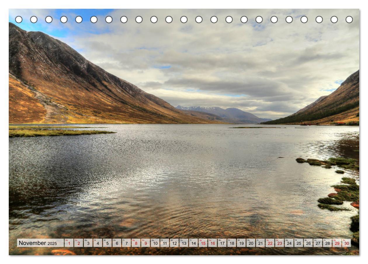 Bild: 9783435244331 | Schottland - Land aus Nebel und Licht (Tischkalender 2025 DIN A5...