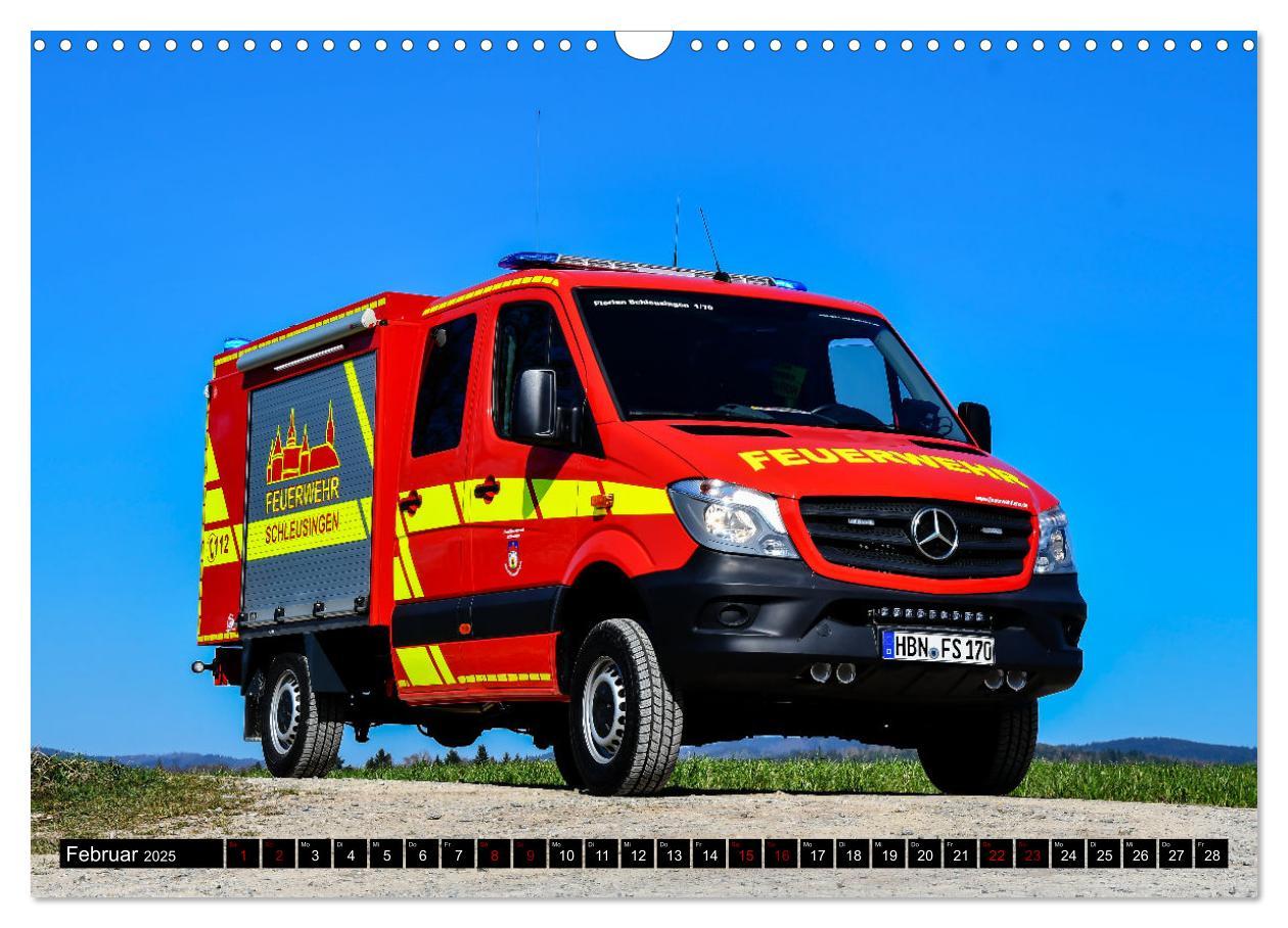 Bild: 9783435037070 | Feuerwehrfahrzeuge (Wandkalender 2025 DIN A3 quer), CALVENDO...