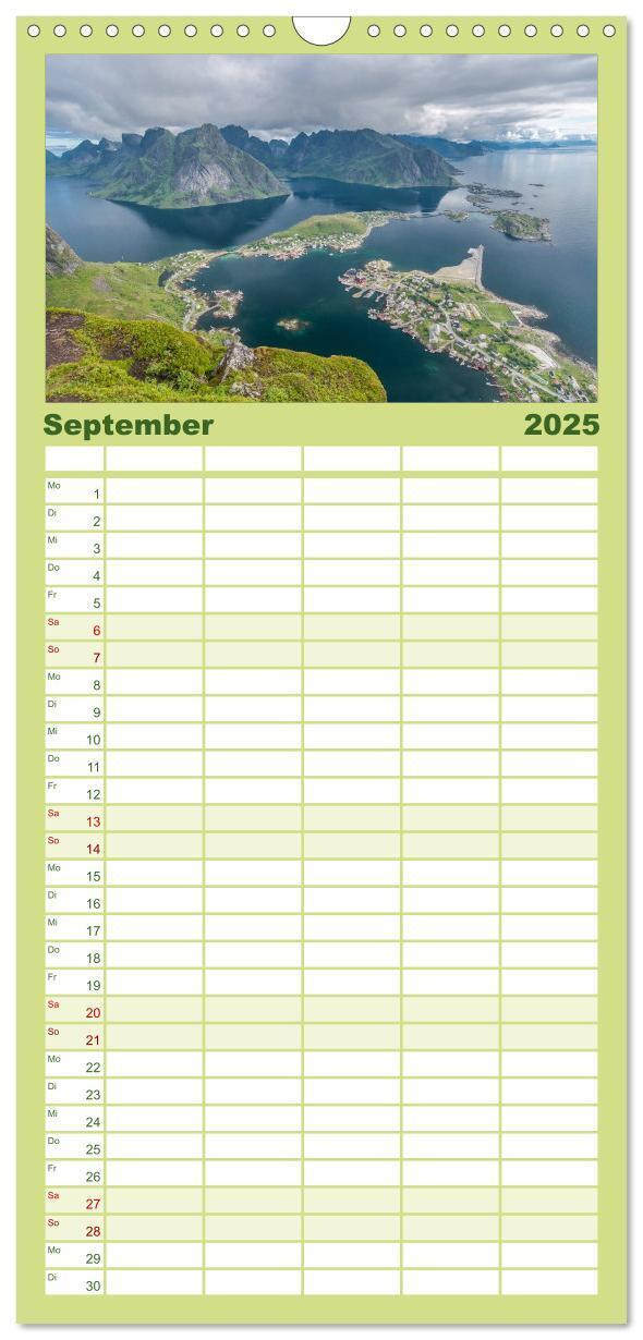 Bild: 9783457113103 | Familienplaner 2025 - Norwegen mit 5 Spalten (Wandkalender, 21 x 45...