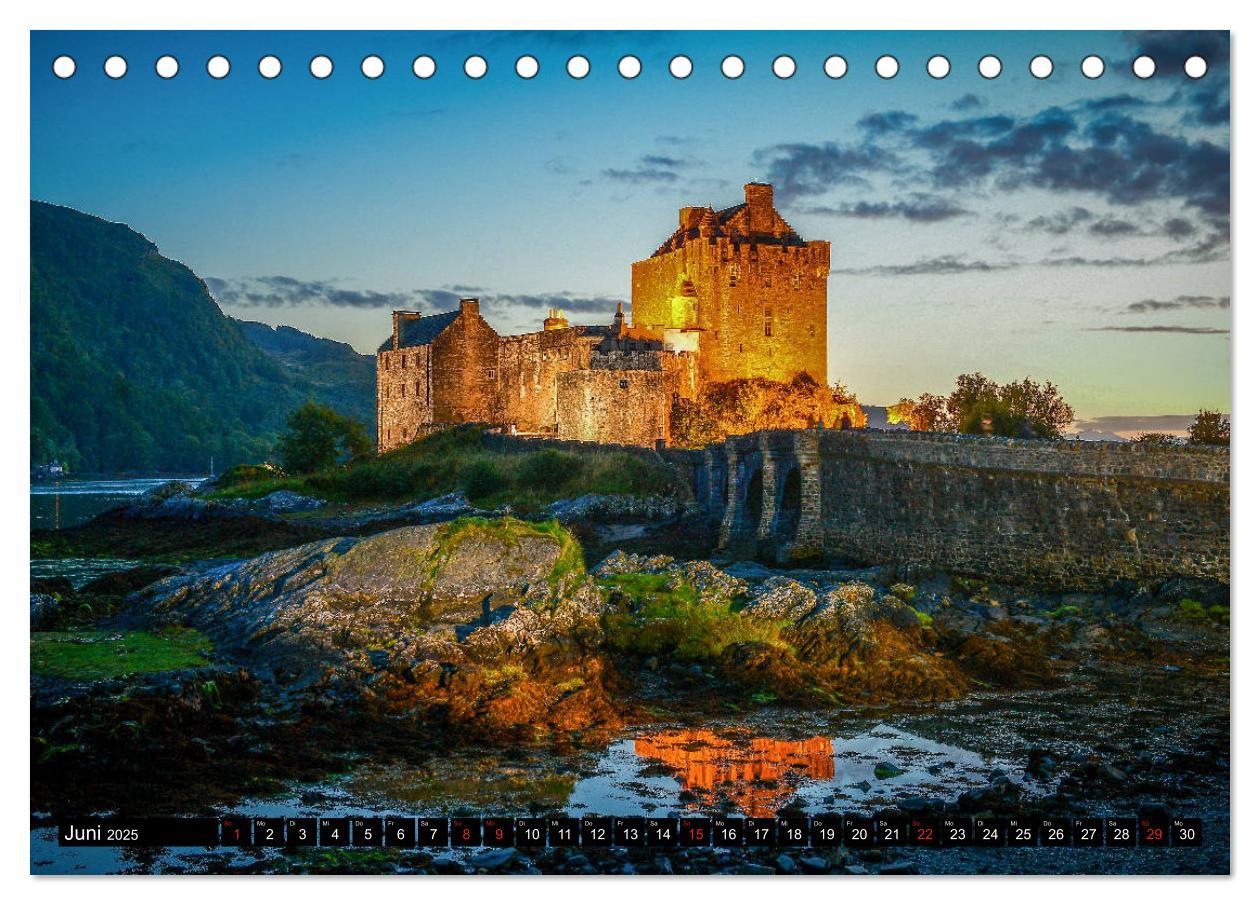 Bild: 9783435274864 | Schottland Momente (Tischkalender 2025 DIN A5 quer), CALVENDO...