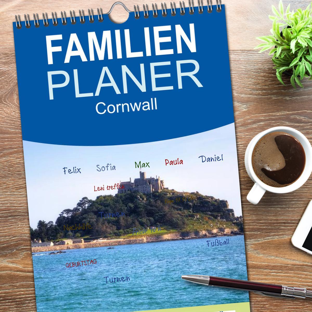 Bild: 9783457117477 | Familienplaner 2025 - Cornwall mit 5 Spalten (Wandkalender, 21 x 45...