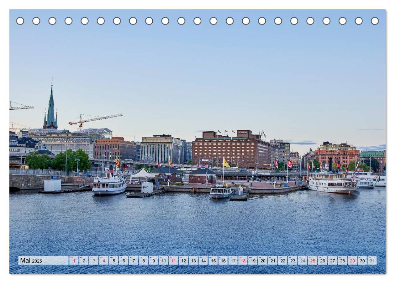 Bild: 9783435500031 | Stockholm an Mittsommer (Tischkalender 2025 DIN A5 quer), CALVENDO...