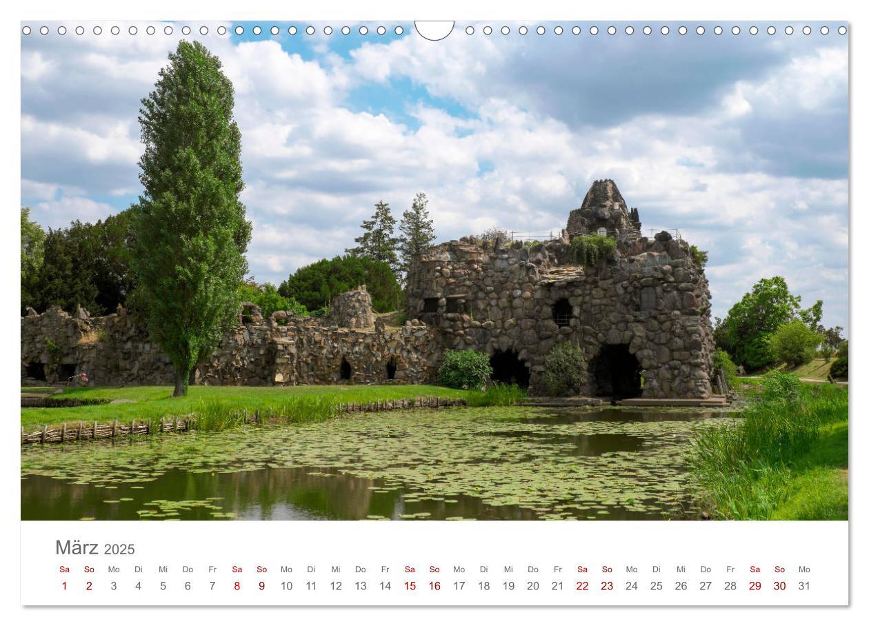 Bild: 9783435194278 | Dessau Design und ein schöner Park (Wandkalender 2025 DIN A3 quer),...