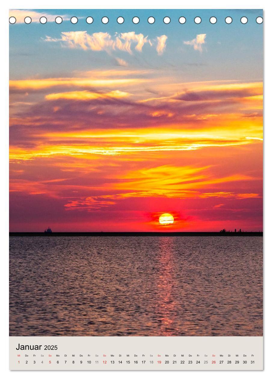 Bild: 9783435971145 | Borkum Strandspaziergang (Tischkalender 2025 DIN A5 hoch), CALVENDO...