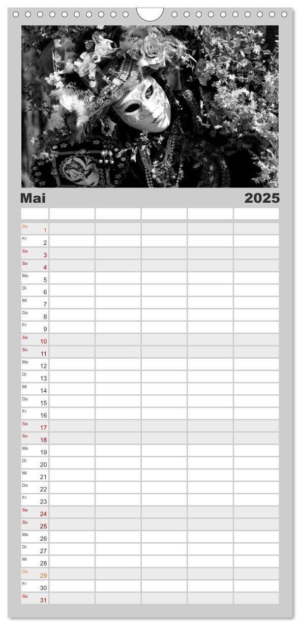 Bild: 9783457122341 | Familienplaner 2025 - BLACK 'N WHITE mit 5 Spalten (Wandkalender,...