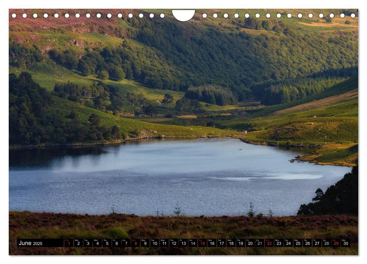 Bild: 9781325958009 | Wicklow Mountains (Wall Calendar 2025 DIN A4 landscape), CALVENDO...