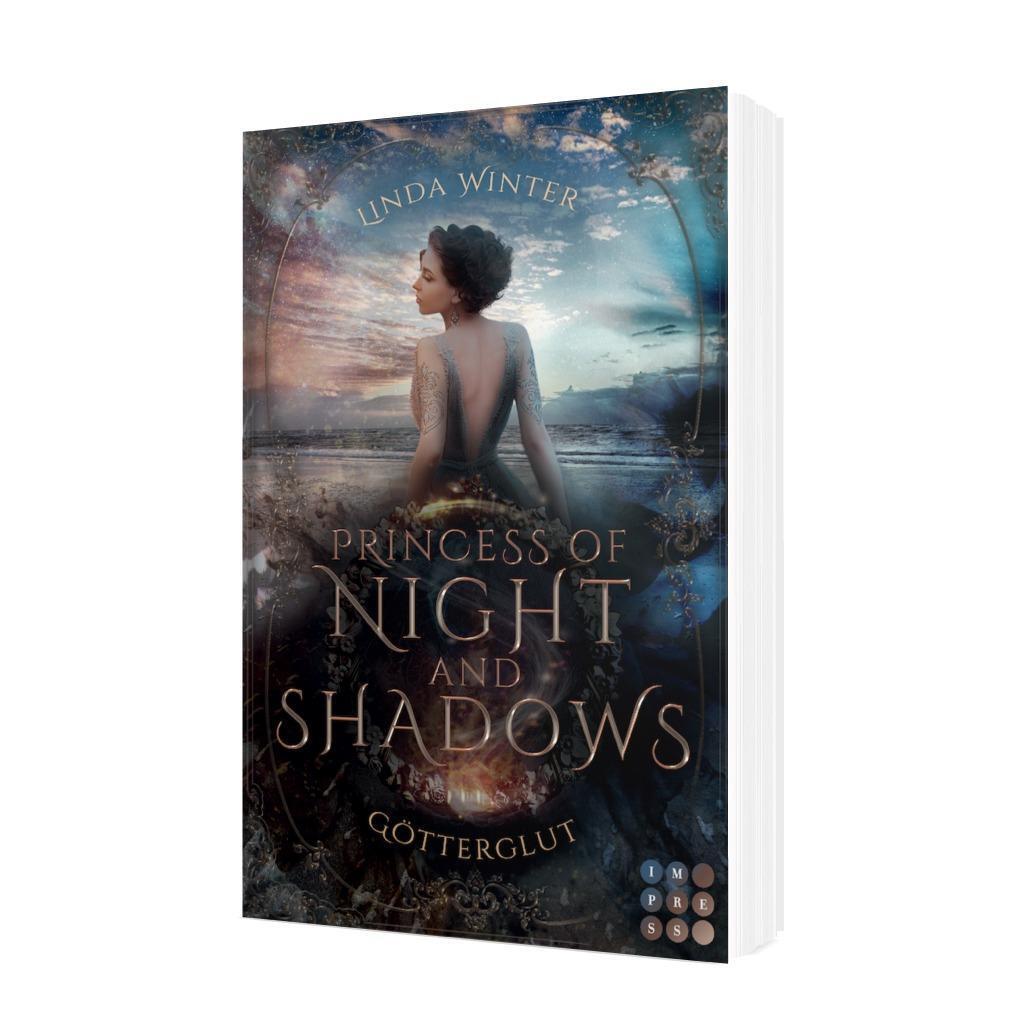 Bild: 9783551303950 | Princess of Night and Shadows. Götterglut | Linda Winter | Taschenbuch