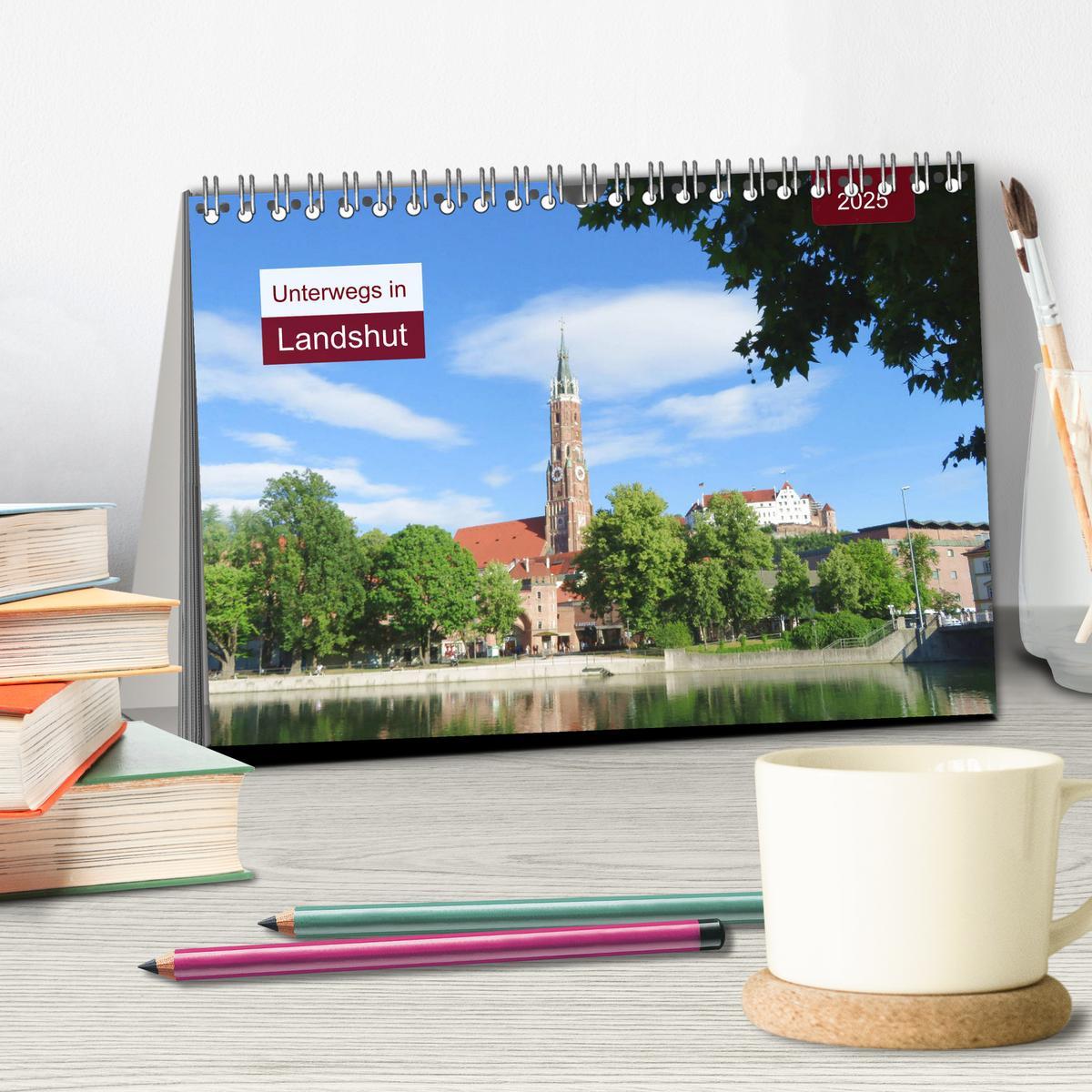 Bild: 9783435210787 | Unterwegs in Landshut (Tischkalender 2025 DIN A5 quer), CALVENDO...