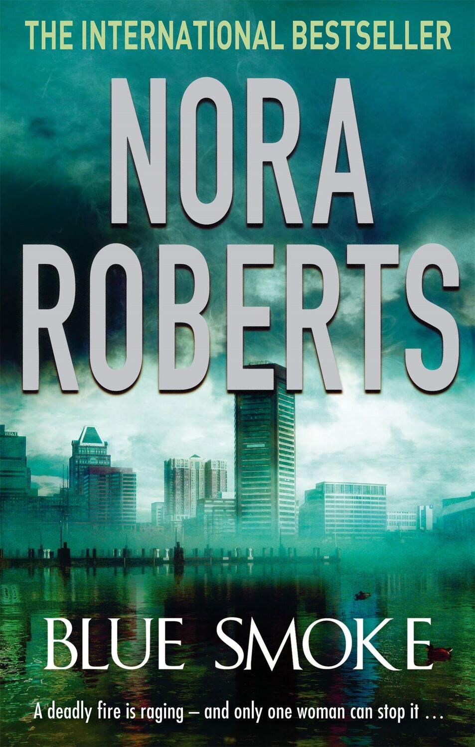 Cover: 9780749940522 | Blue Smoke | Nora Roberts | Taschenbuch | Tom Thorne Novels | 496 S.