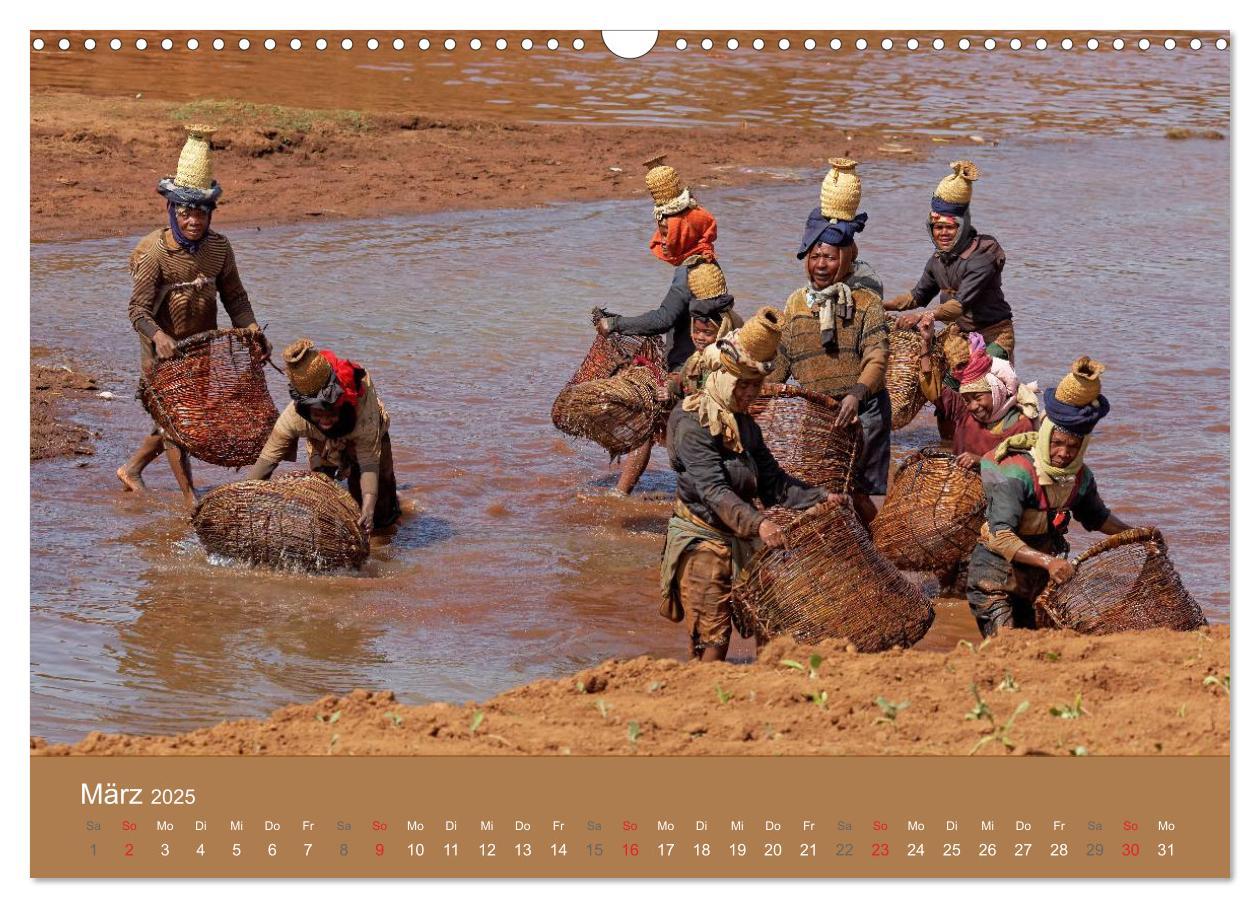 Bild: 9783435479702 | Alltag in Madagaskar (Wandkalender 2025 DIN A3 quer), CALVENDO...