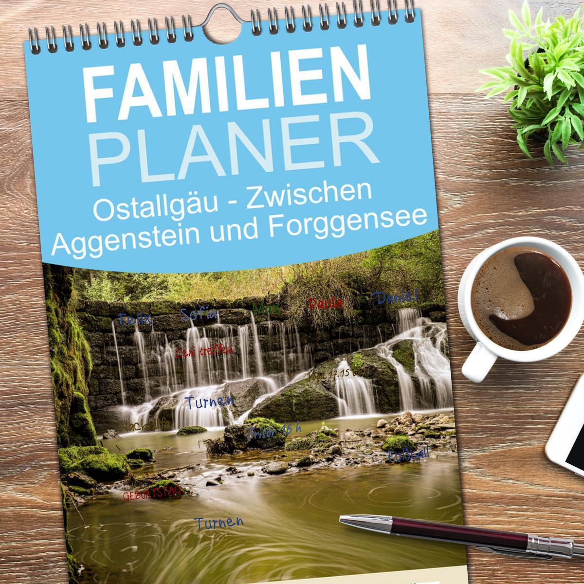 Bild: 9783457134917 | Familienplaner 2025 - Ostallgäu - Zwischen Aggenstein und...