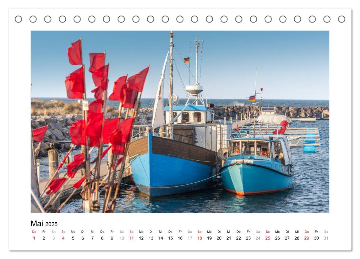 Bild: 9783435673506 | Ostsee - Spaziergang am Meer (Tischkalender 2025 DIN A5 quer),...