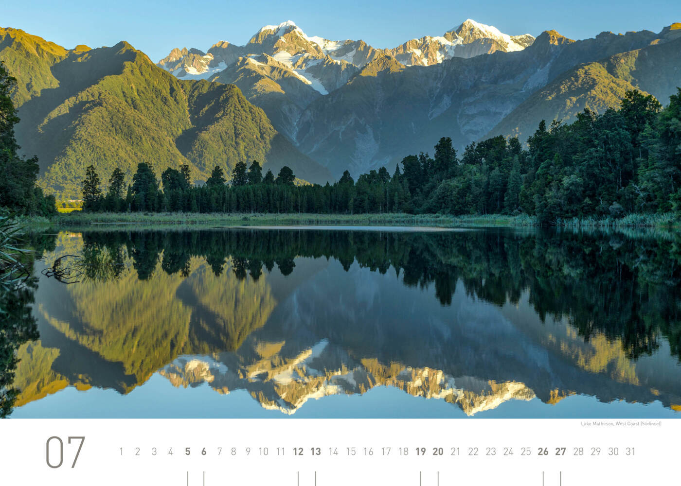 Bild: 9783968555430 | 360° Neuseeland Exklusivkalender 2025 | Christian Heeb | Kalender