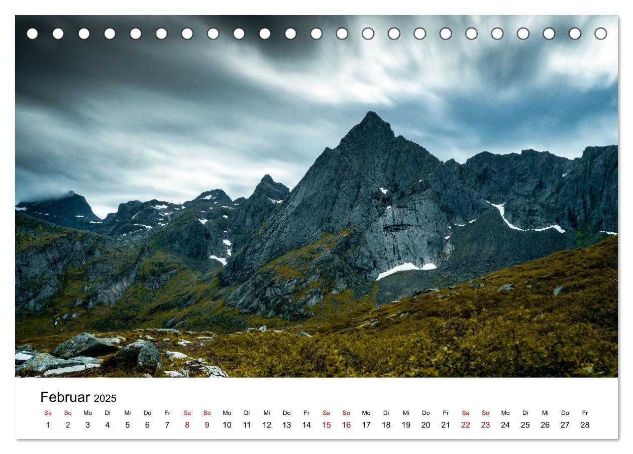 Bild: 9783435008476 | Lofoten (Tischkalender 2025 DIN A5 quer), CALVENDO Monatskalender