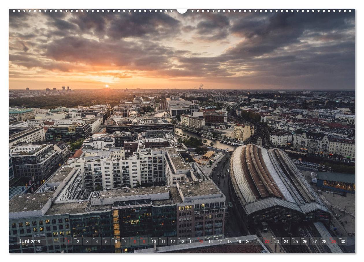 Bild: 9783435305643 | Berlin von oben (Wandkalender 2025 DIN A2 quer), CALVENDO...