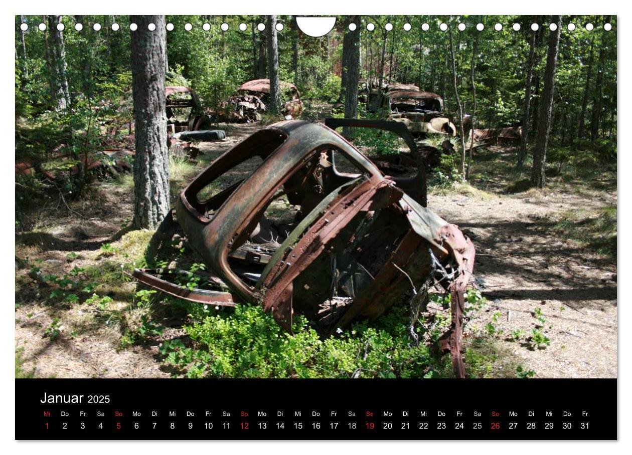 Bild: 9783435805907 | Schrottautos im Kyrkö Mosse (Wandkalender 2025 DIN A4 quer),...