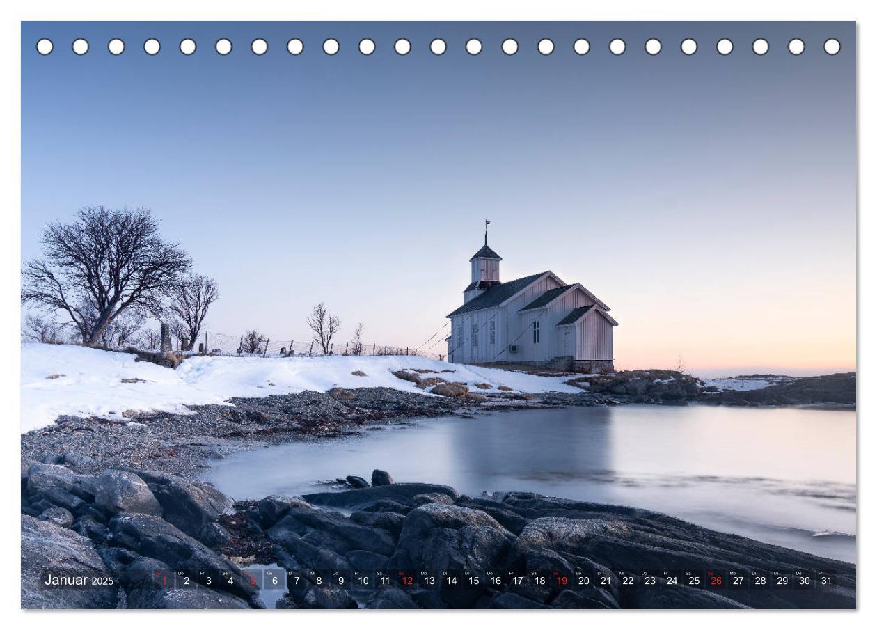 Bild: 9783435280025 | Lofoten - From Dusk Till Dawn (Tischkalender 2025 DIN A5 quer),...