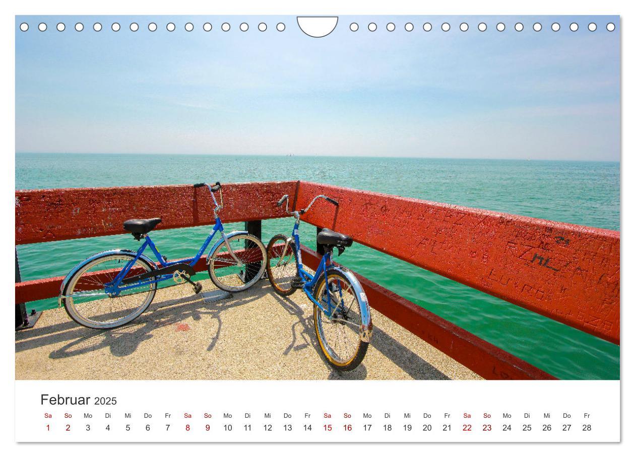 Bild: 9783383918803 | Radtouren - Weil Fahrrad fahren das schönste ist. (Wandkalender...