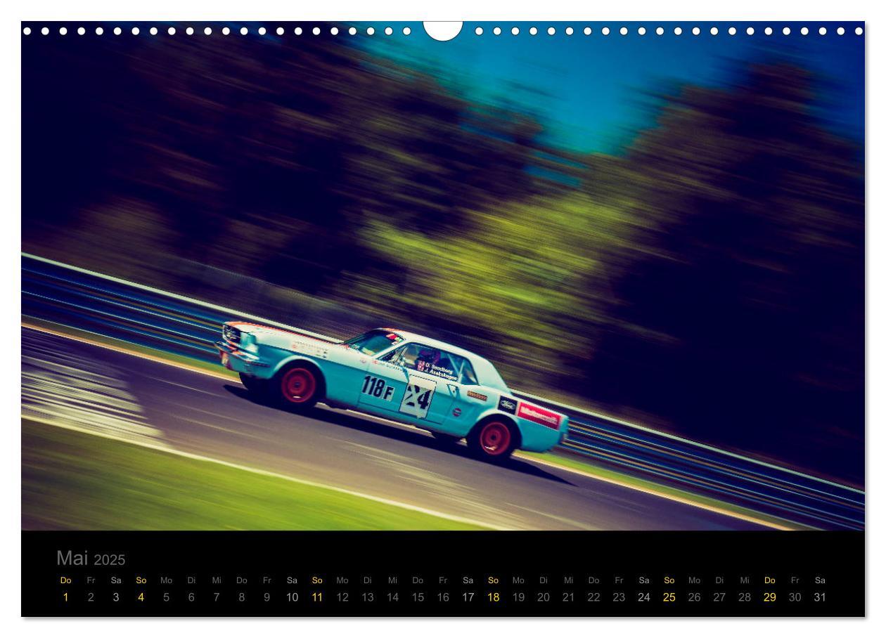 Bild: 9783435396290 | Flying Ford Mustang (Wandkalender 2025 DIN A3 quer), CALVENDO...