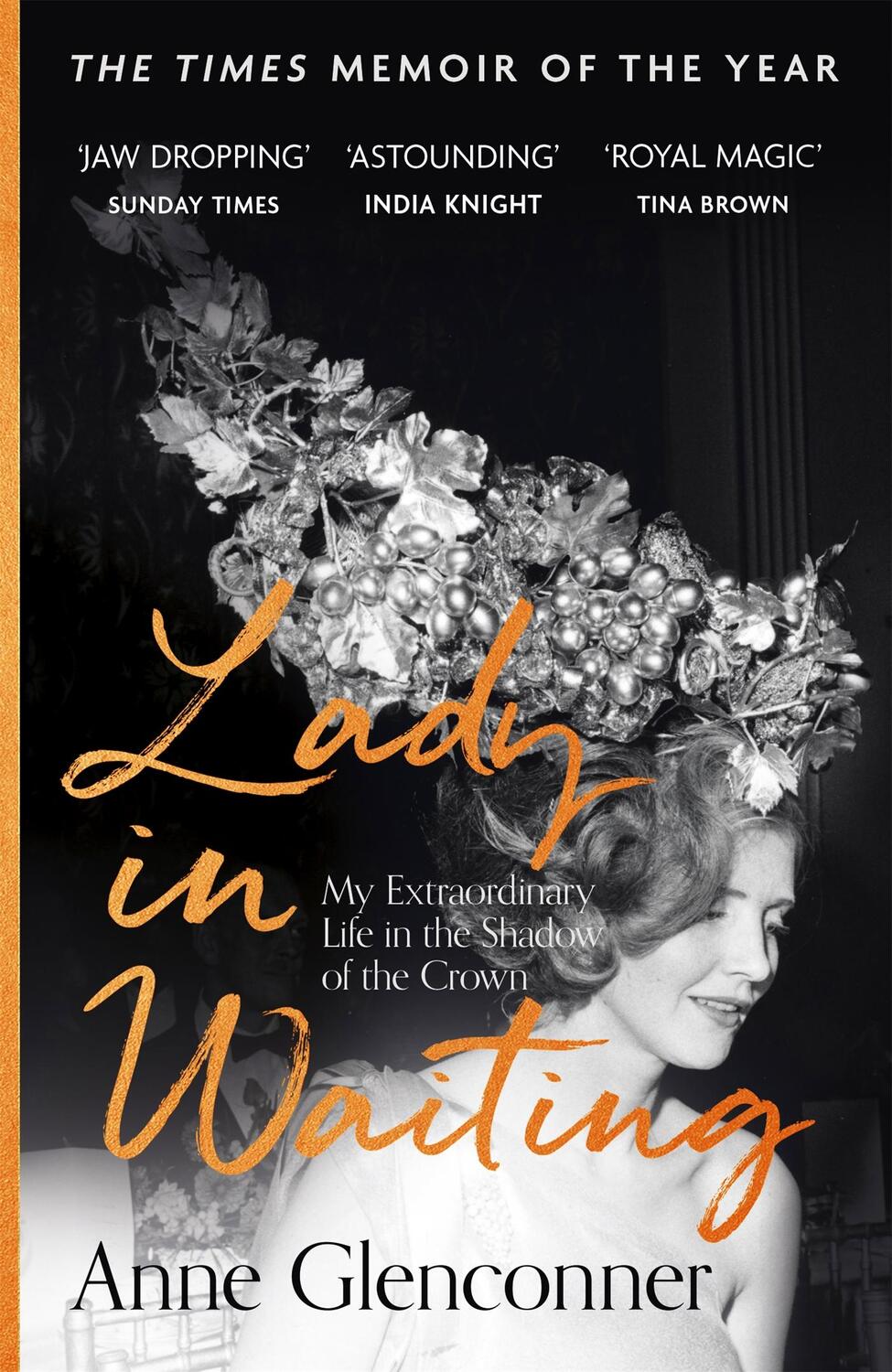 Cover: 9781529359107 | Lady in Waiting | My Extraordinary Life in the Shadow of the Crown