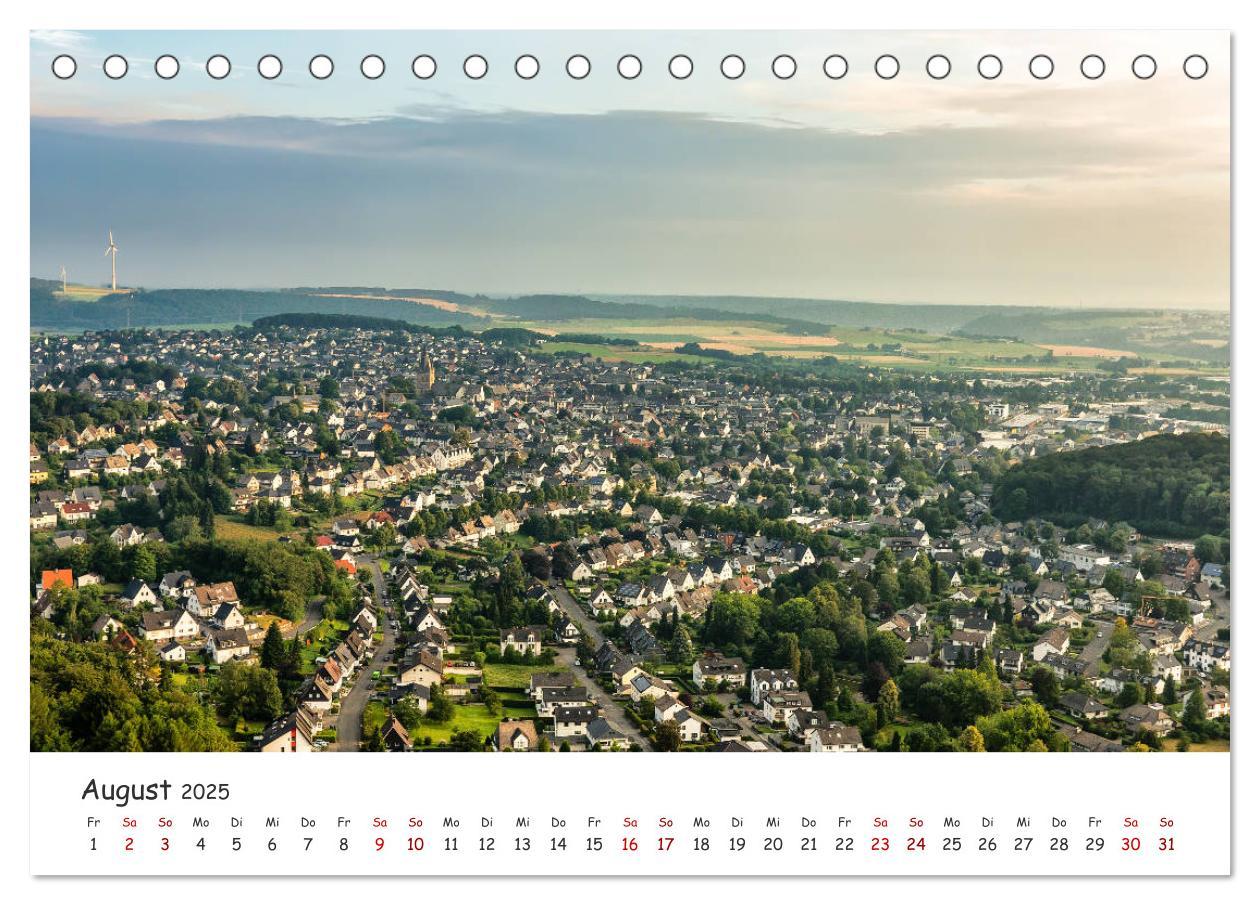 Bild: 9783435430888 | Das Sauerland bei Brilon aus der Vogelperspektive (Tischkalender...