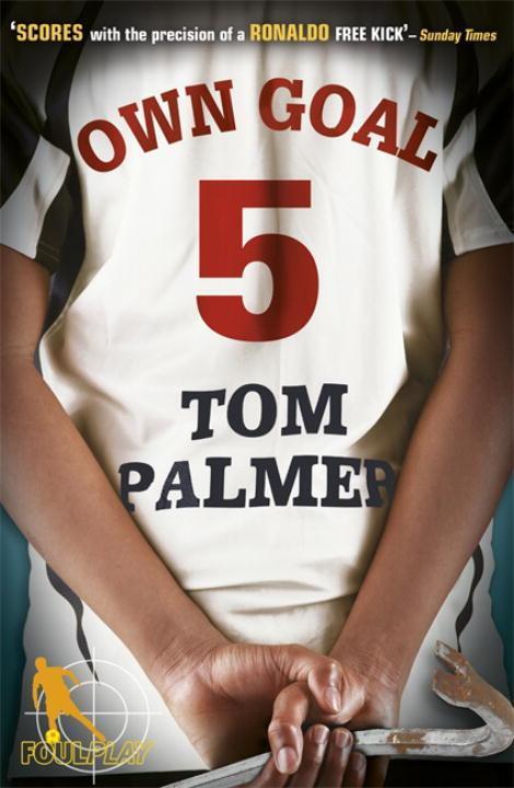 Cover: 9780141331195 | Foul Play: Own Goal | Tom Palmer | Taschenbuch | Foul Play | Englisch